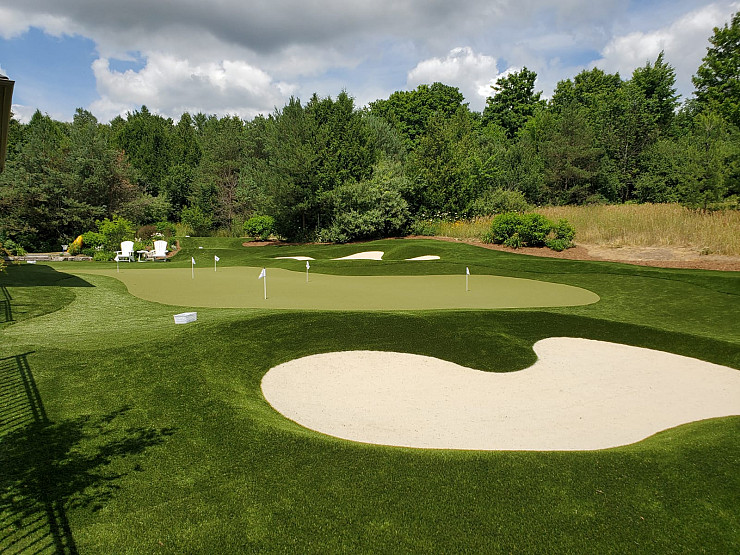 Synthetic Turf Putting Greens